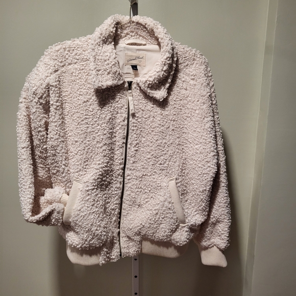 Universal Thread NWOT - Picture 2 of 8